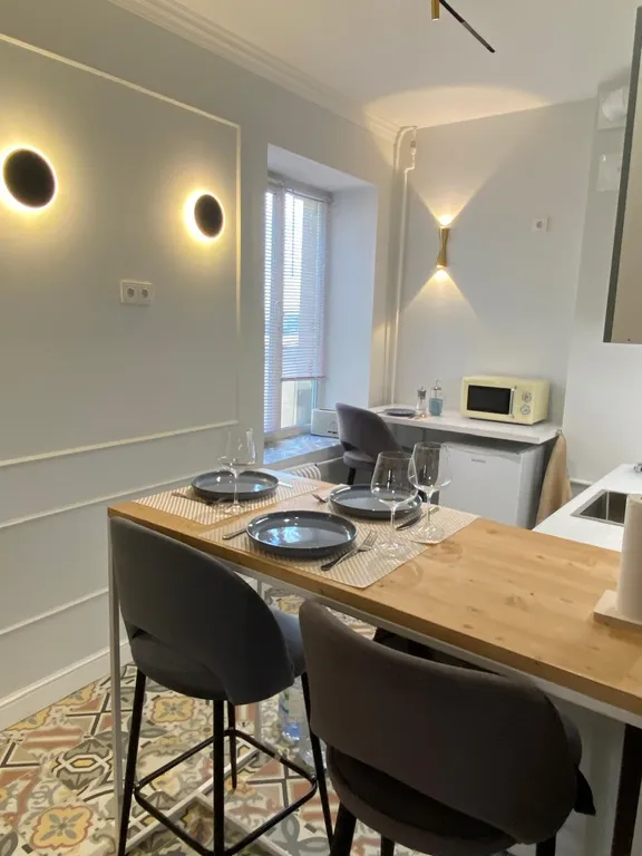 Квартира в сердце города с видом на Казанский и Исаакиевский