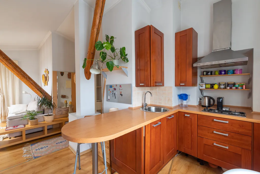 Квартира Квартира Просторная мансарда в самом центре — Москва