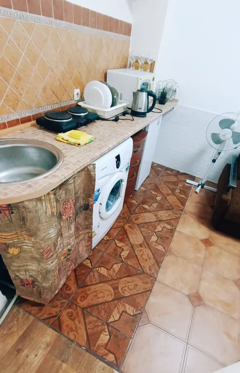 Уютная вместительная 3х комнатная квартира с бесплатной автостоянкой