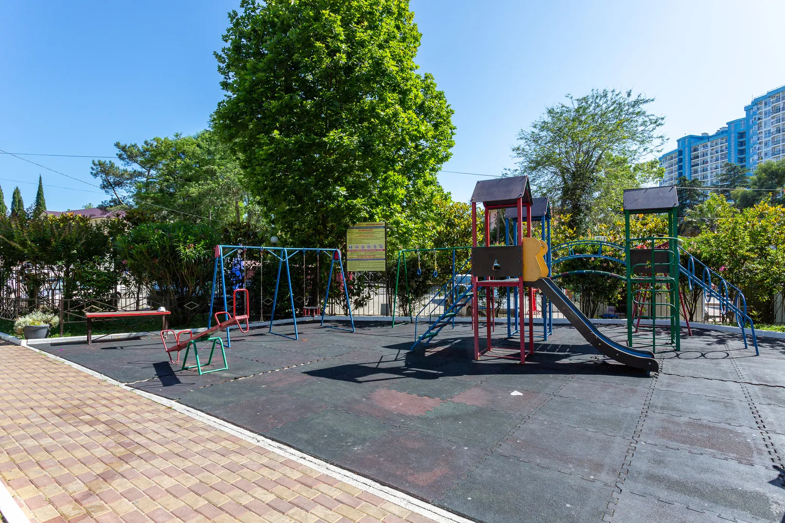 Фото
