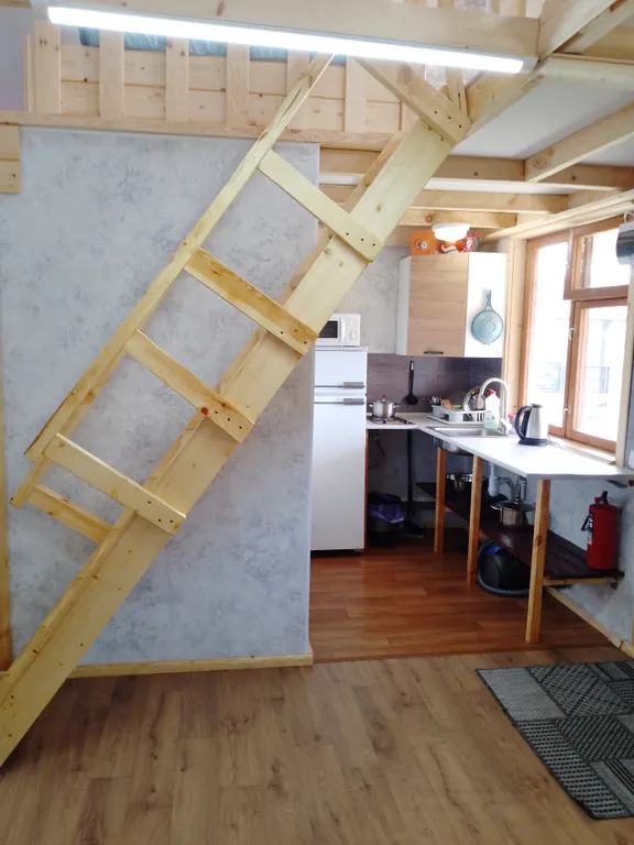 Домик с видом на озеро