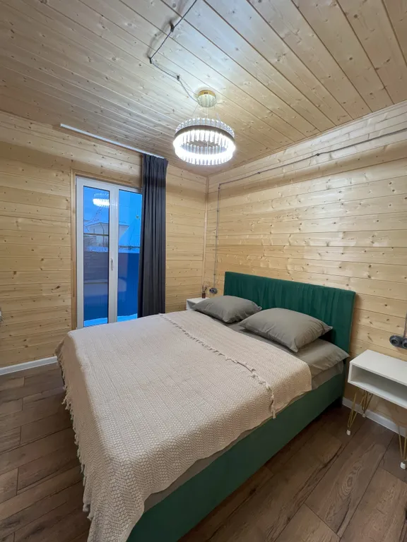 Коттедж Коттедж Барн с панорамными окнами, террасой, баней и купелью — Петровское