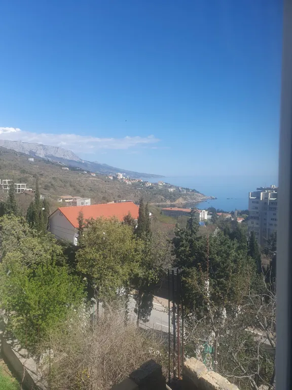 Квартира в Форосе с видом на море и горы