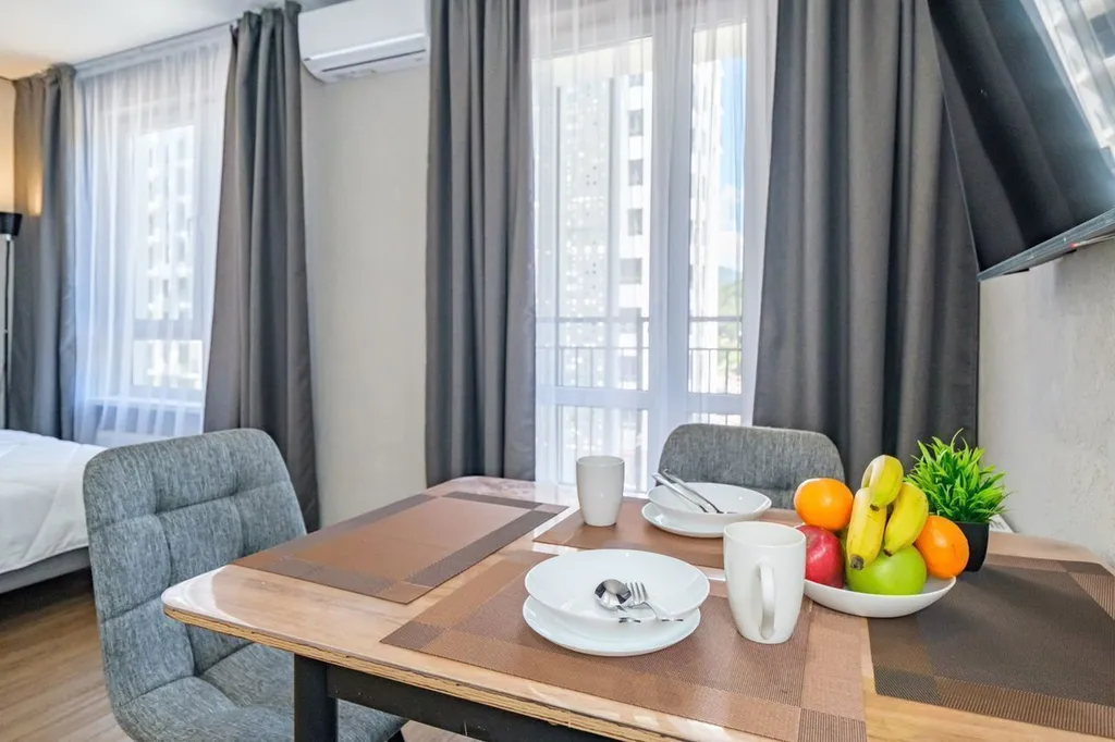 Стильная новая студия с видом на лес