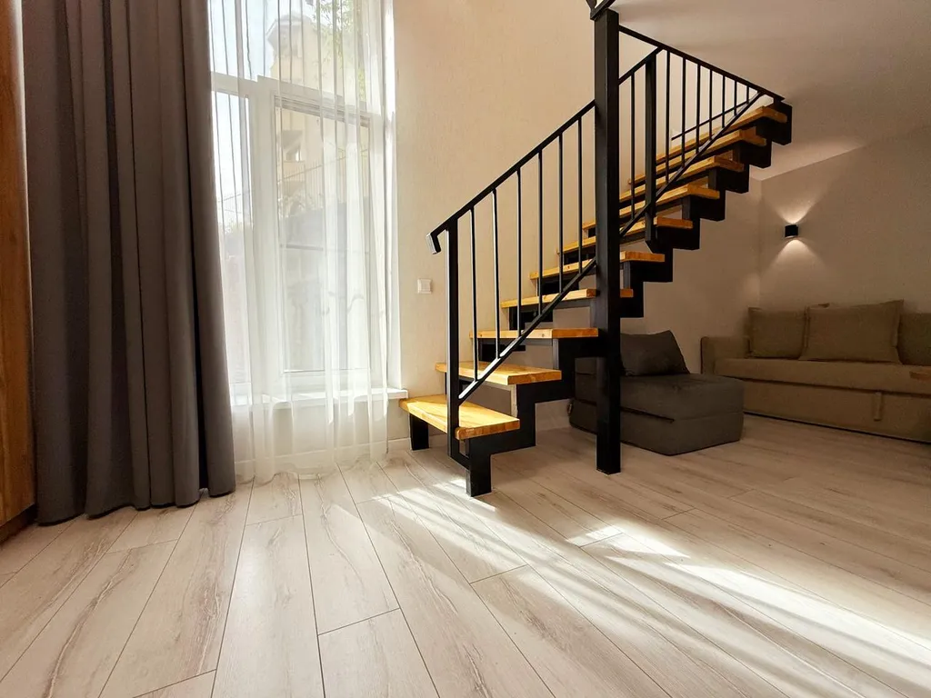 Апартаменты двухуровневые 3 минуты до пляжа