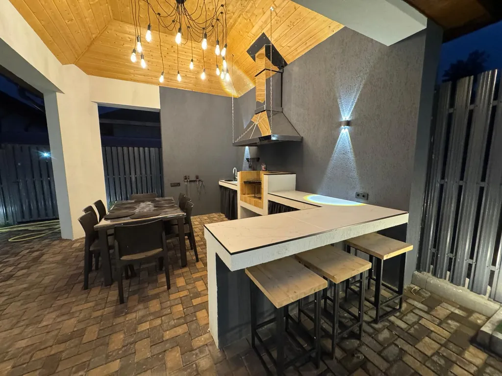 Загородная вилла в лесу