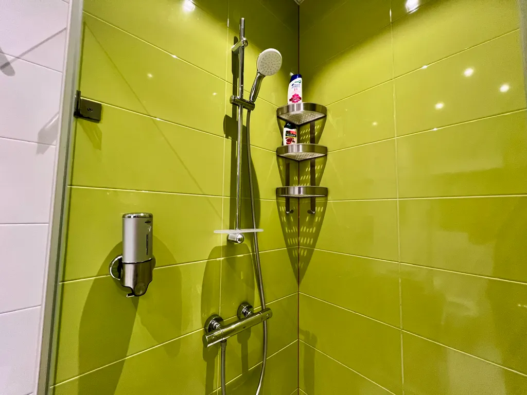 Tbilisi vake center tennis court apt 8r