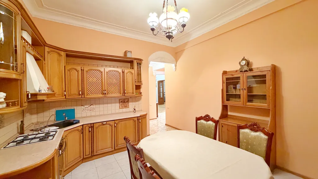 Квартира 4-х комнатная квартира в центре Москвы на Маяковской — Москва