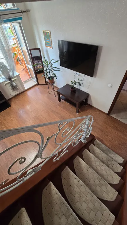 Двухуровневая квартира в центре города