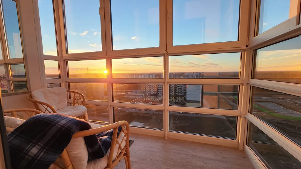 Апартаменты с закатом на озеро