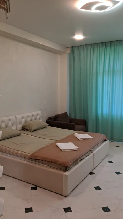 Уютная большая видовая квартира с балконом 2.2