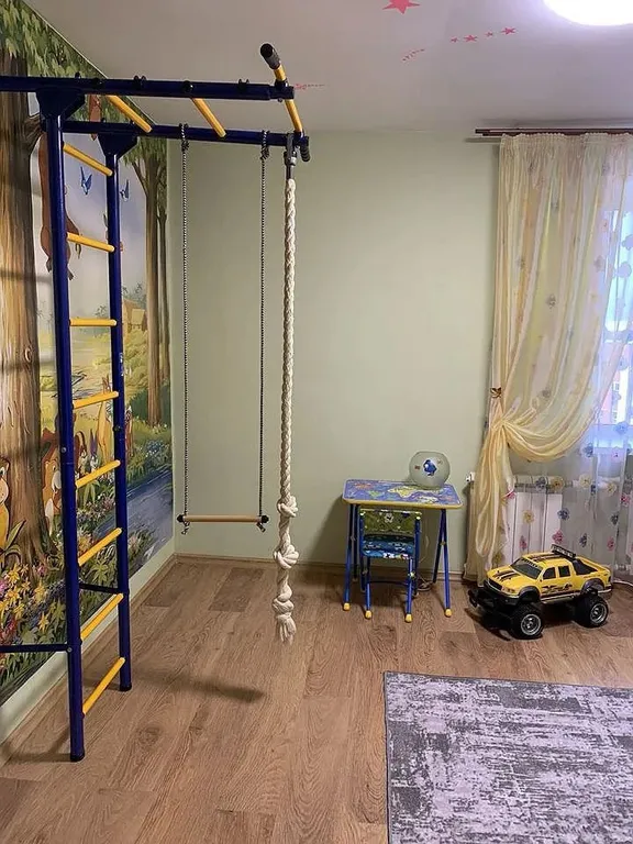 Просторная (98 м) 3-х комнатная квартира с видом на Успенский собор!