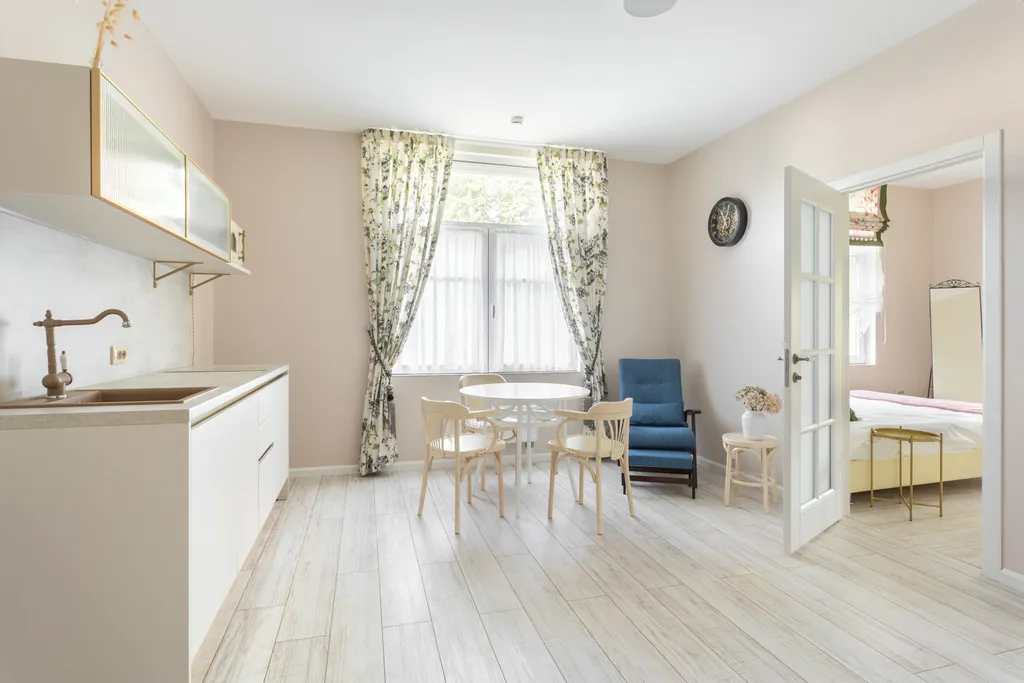 Апартаменты Каскад, 2 спальни, балкон