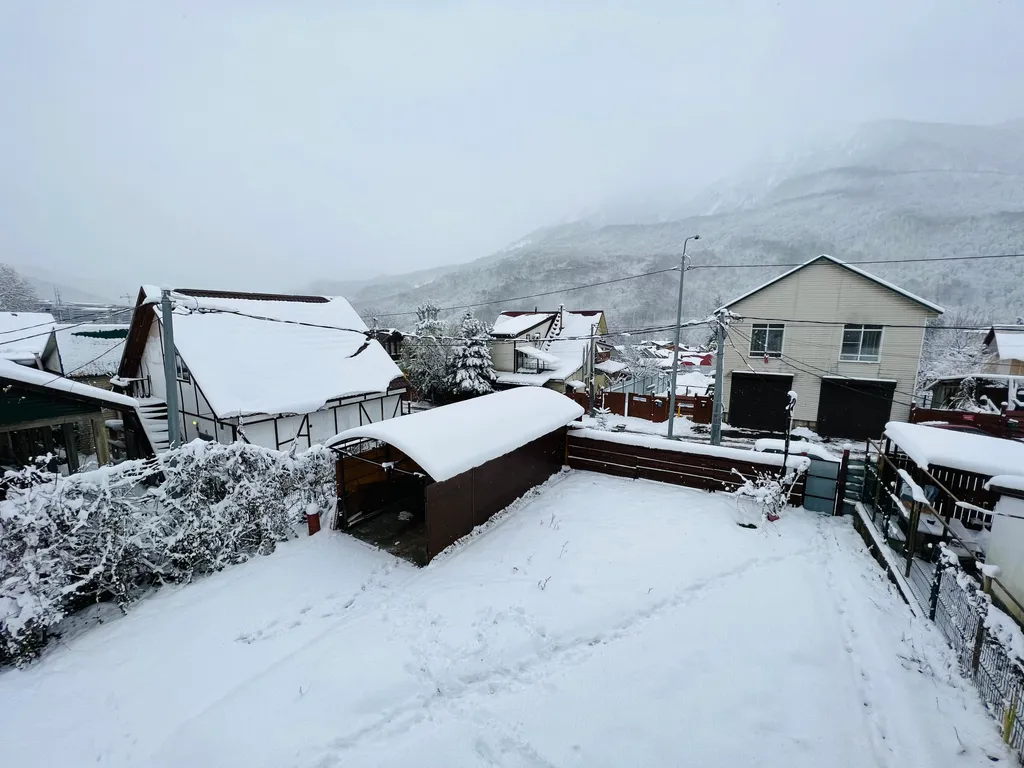 Уютный большой дом в центре поселка