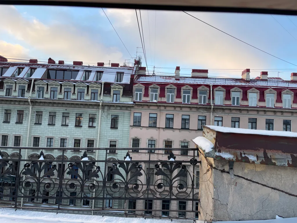 Квартира Зелёная комната на Невской мансарде — Санкт-Петербург