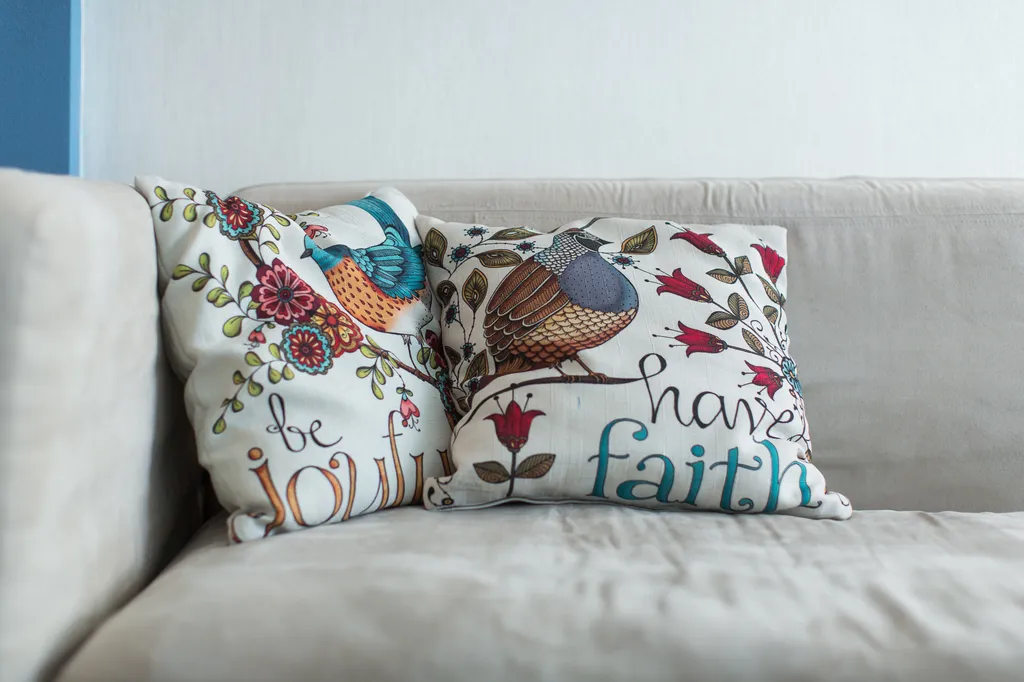 Студия радом с ТЦ Мега