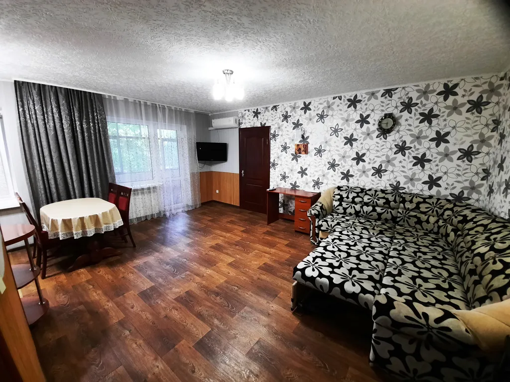 Квартира Уютная квартира в курортном центре Евпатории — Евпатория