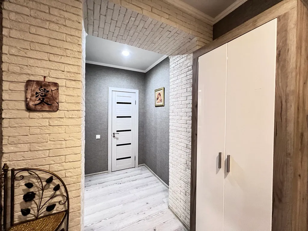 Двухкомнатная ЦЕНТР новый дом