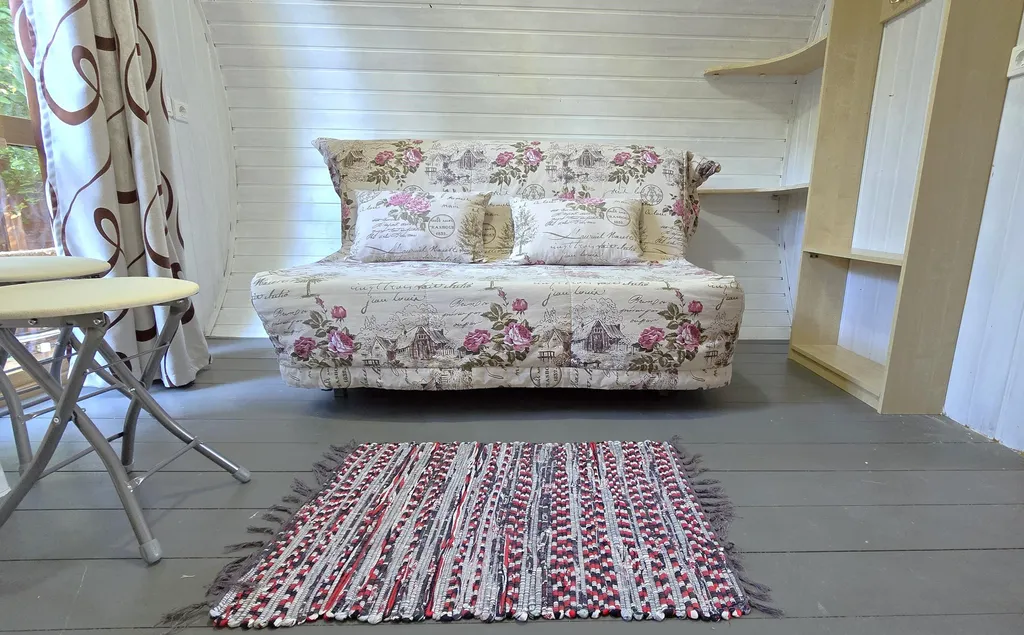 Уютный двухкомнатный Ролл-дом