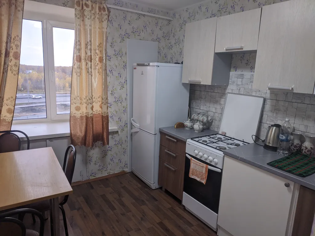 Уютная чистая квартира с видом на лес