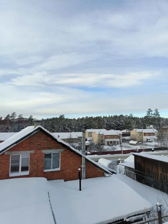 Уютный коттедж рядом с лесом и с видом на горы, в 10 минутах от горнолыжки