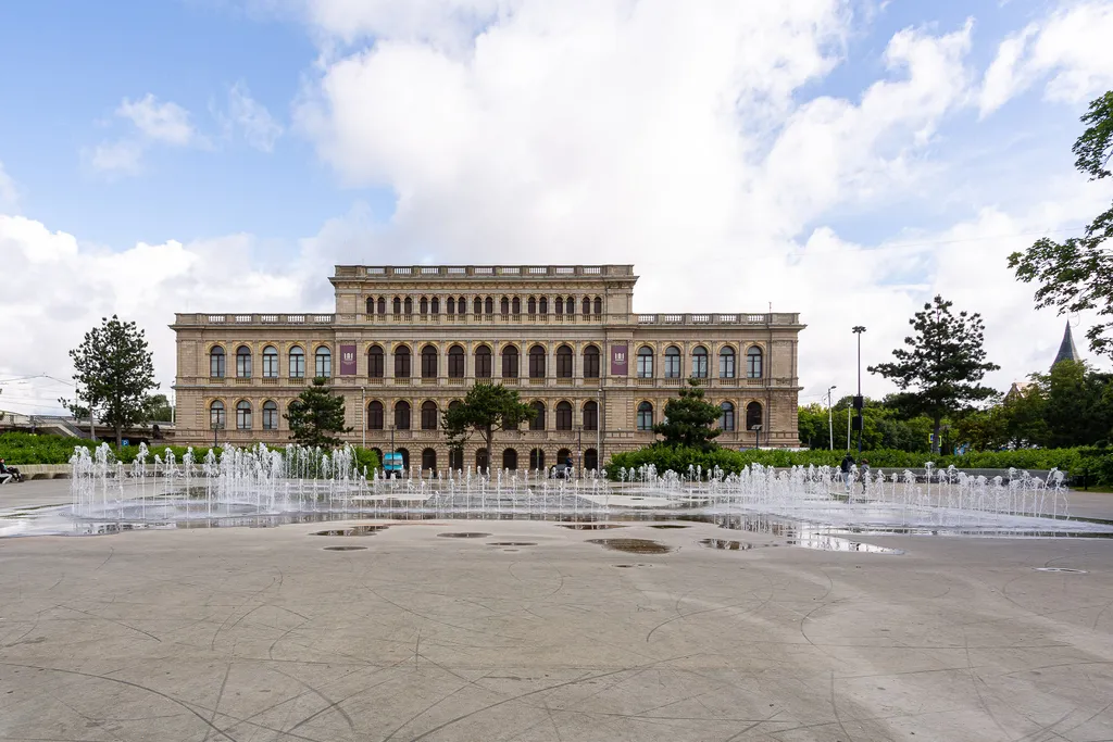 Квартира Апартаменты у поющего фонтана — Калининград