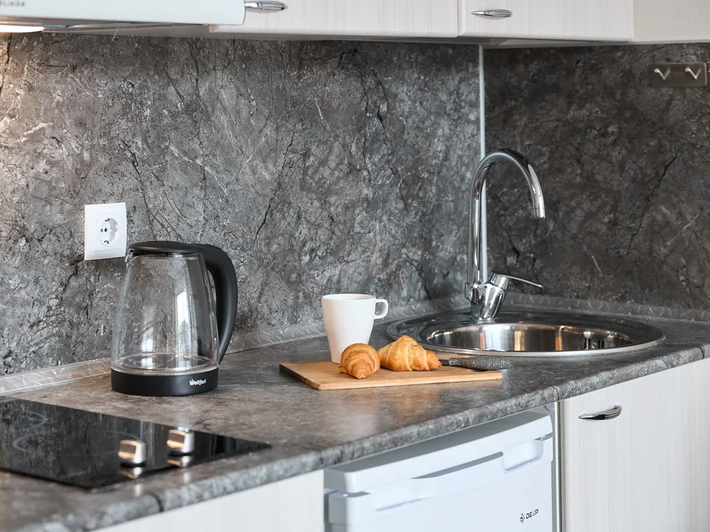 Студия с потрясающим видом на море и горы