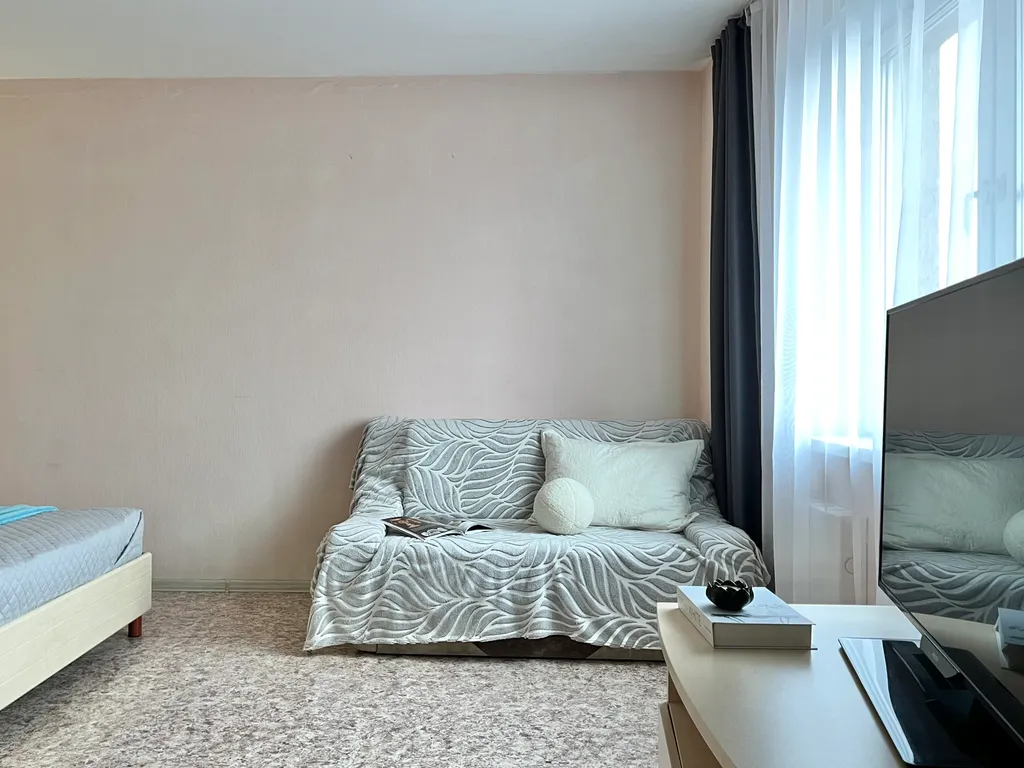 Квартира Уютная, просторная, светлая однокомнатная квартира — Красноярск