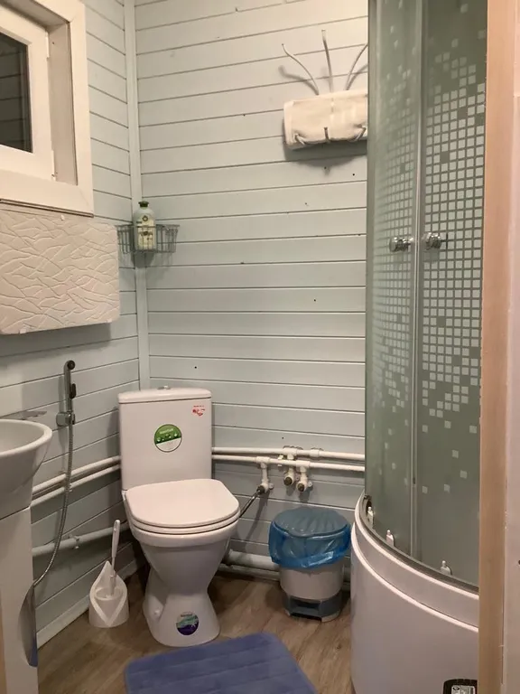 Дом на берегу озера