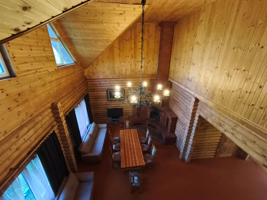 Эко-сруб у озер с сибирским чаном