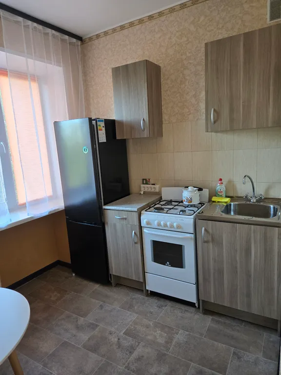 Теплая, солнечная квартира в центре города