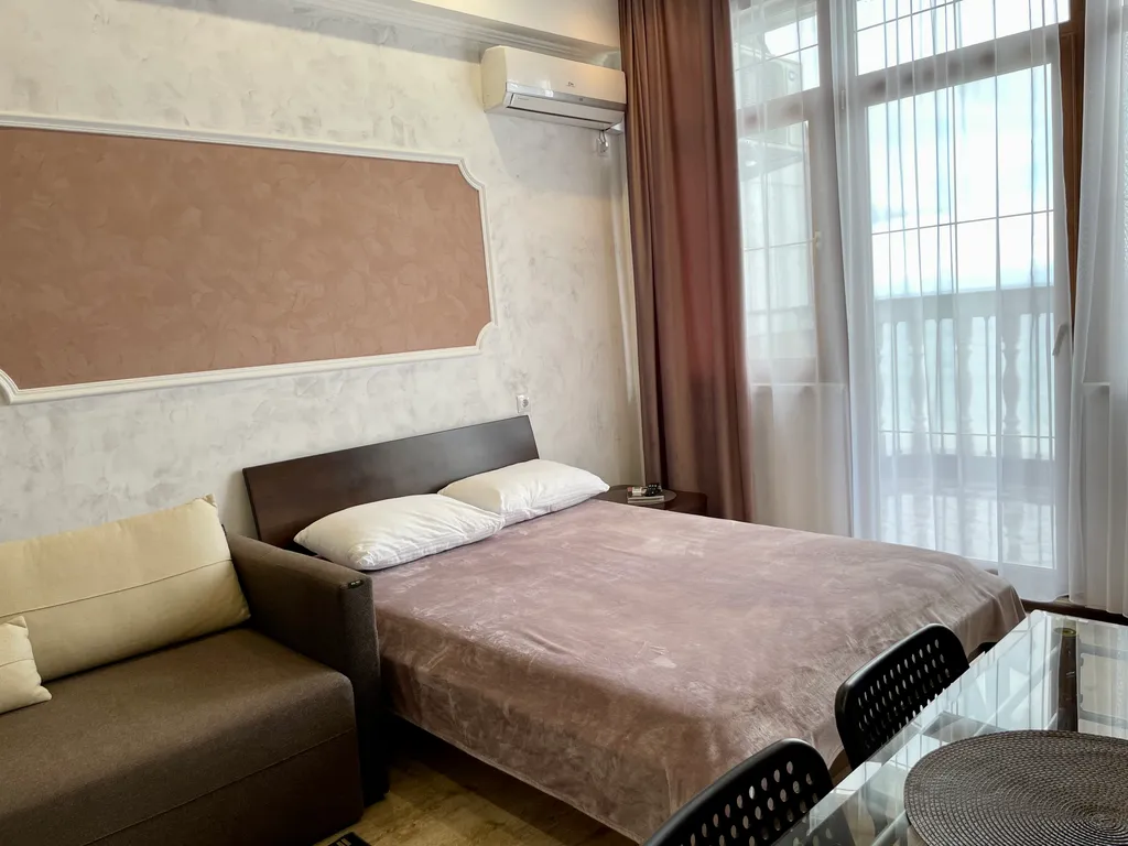 Апартамент на первой линии в Профессорском уголке