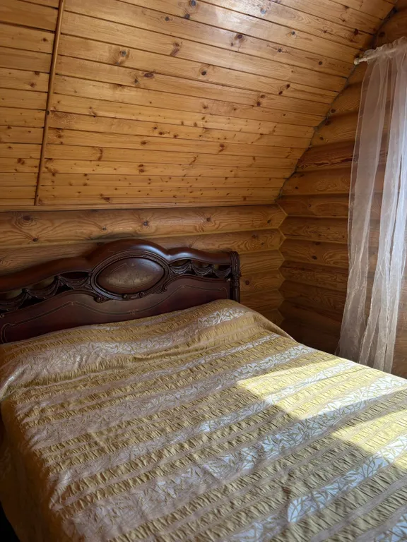 Уютный дом у озера