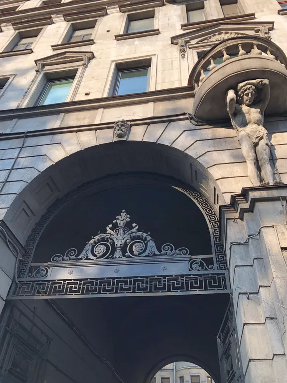 Квартира Старинная квартира с камином  в центре Петербурга — Санкт-Петербург