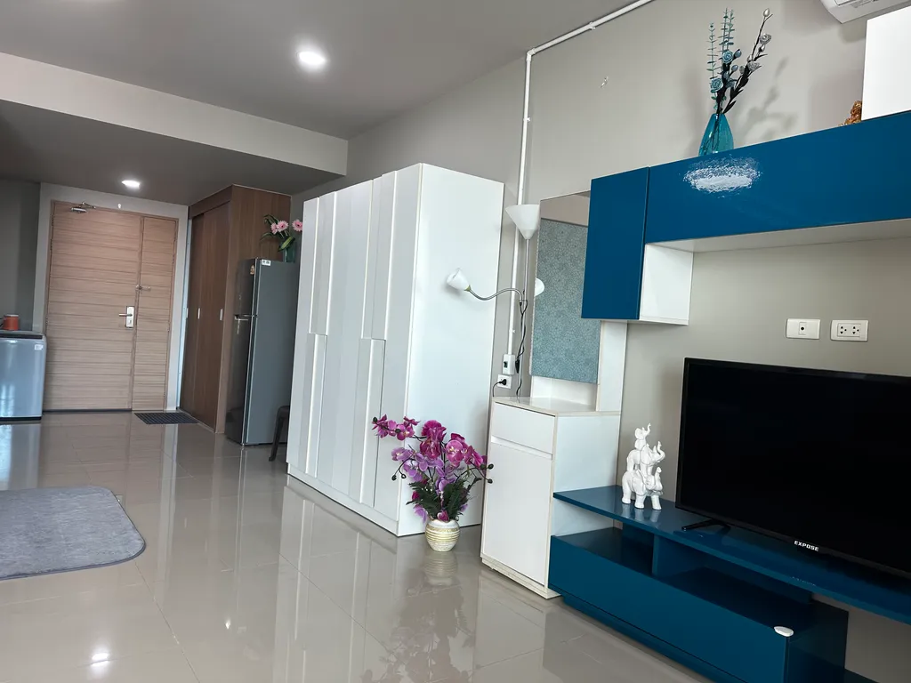 Студия с видом на море