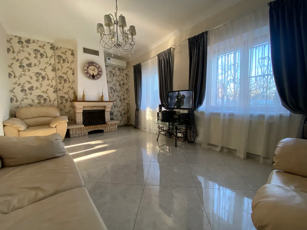 Дом с бассейном для хорошего отдыха