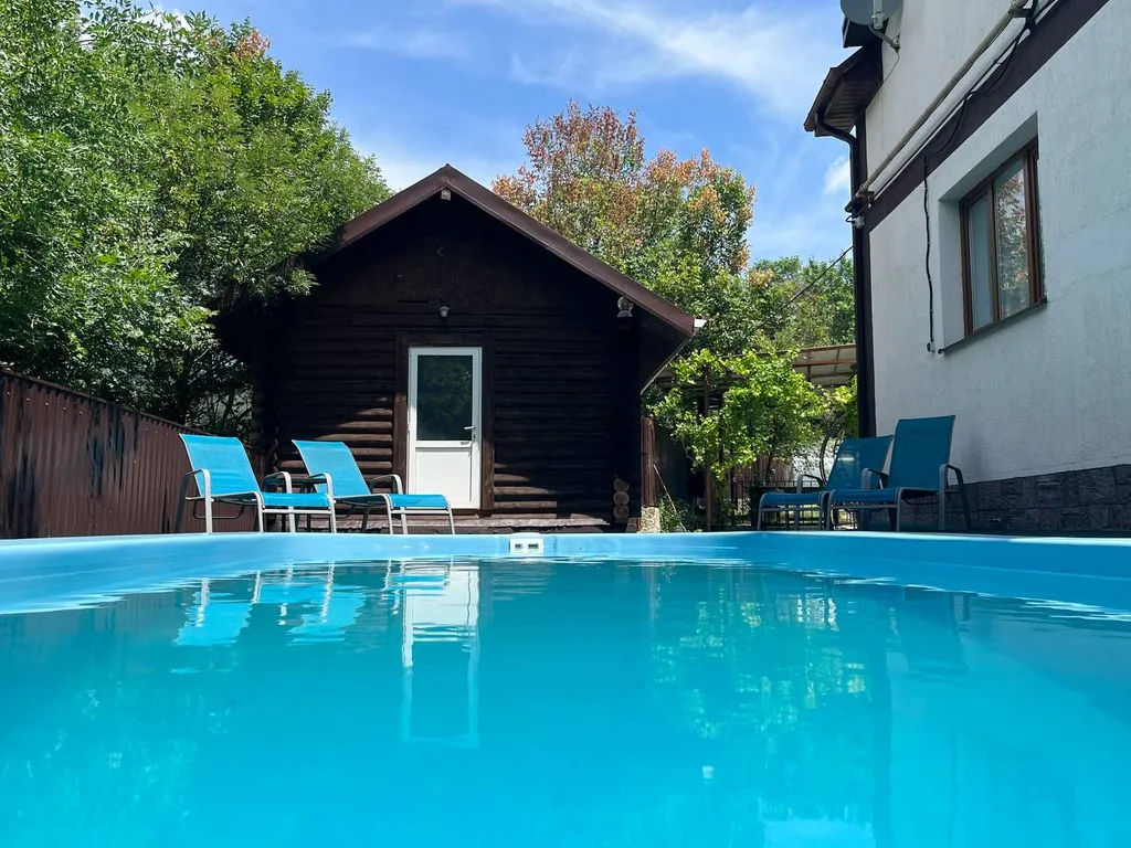 Коттедж Дом для отдыха б — Виноградное