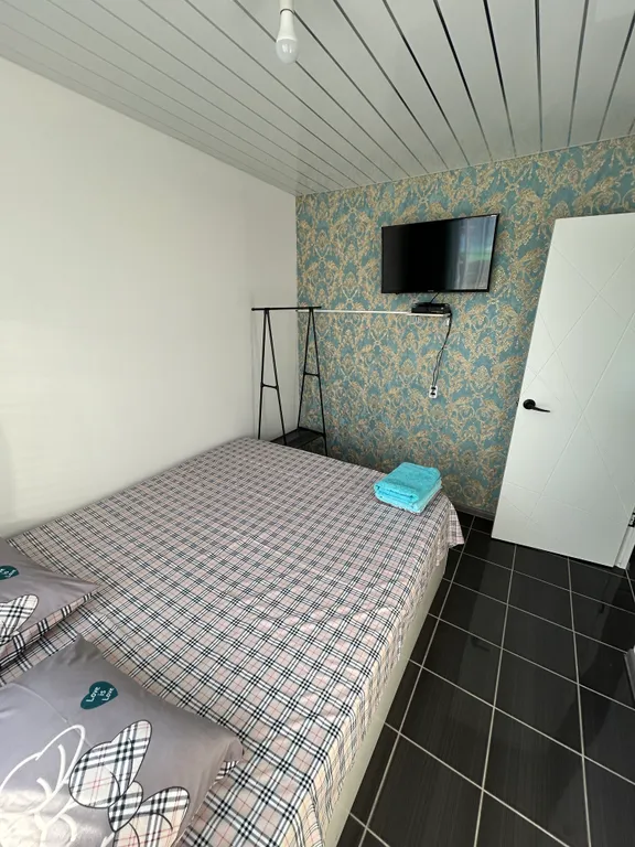 Коттедж 2-комнатный Дом — Кучугуры