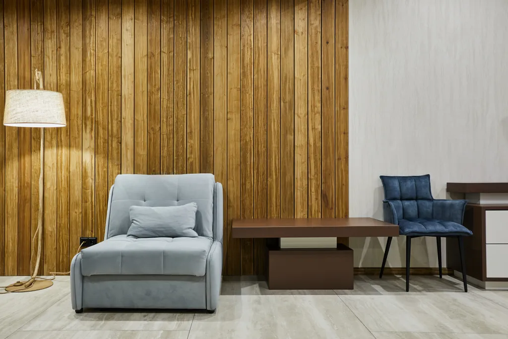 Полулюкс с кроватью размера king-size и видом на озеро