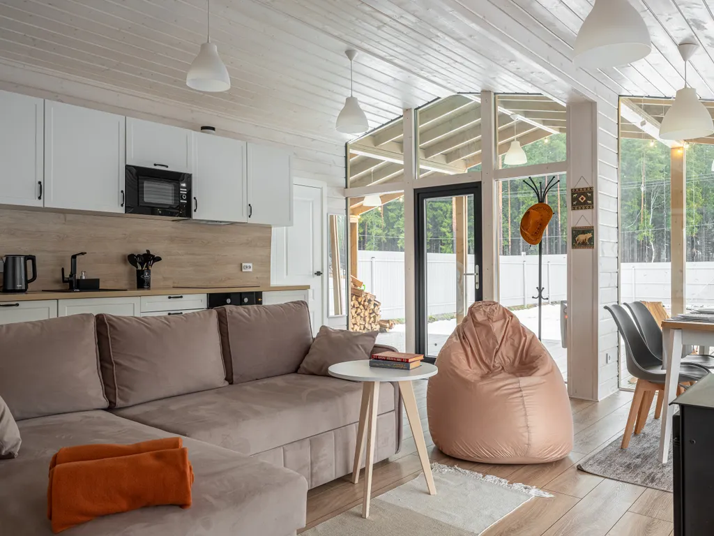 Семейный дом с камином