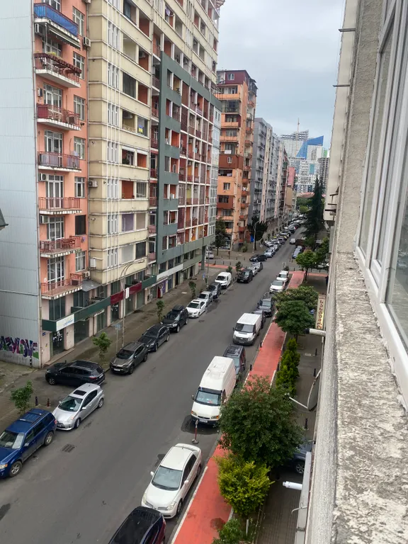 Квартира 2-комнатная Квартира — Батуми