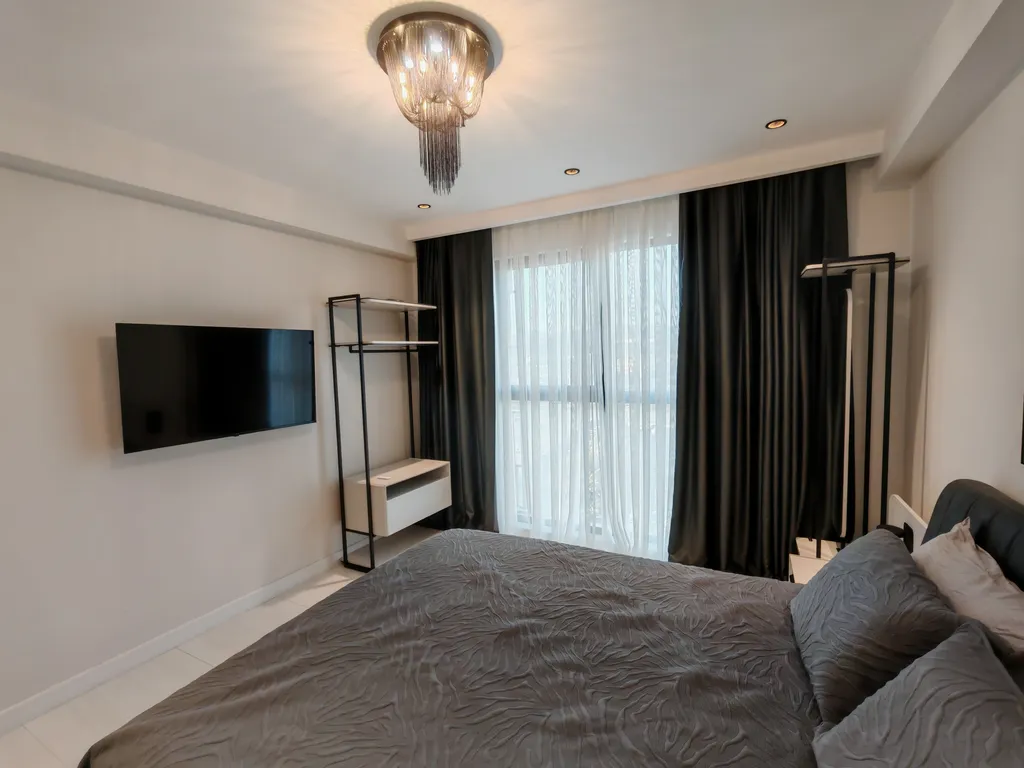 Квартира 2+1 в Azura World c видом на бассейн и аквапарком