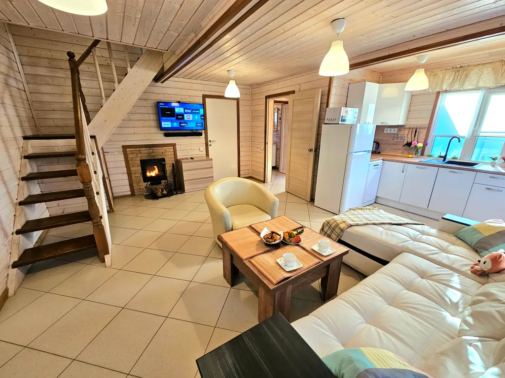 Коттедж Дом с баней и горячим чаном рядом и Игорой 2 — Снегиревка