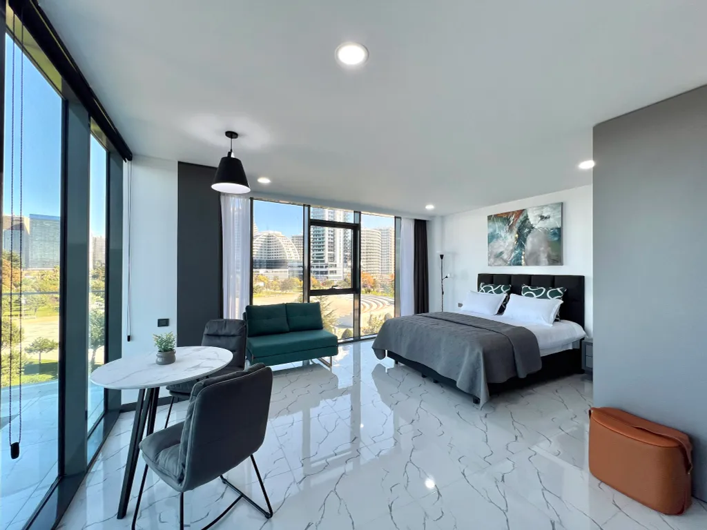 Роскошные апартаменты с террасой в 20 метрах от моря