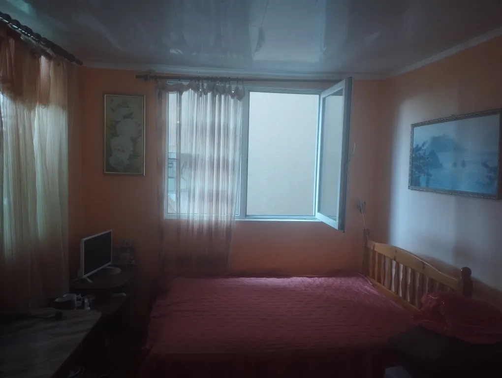 Квартира Комната в частном доме рядом с морем — аренда посуточно в Ялта