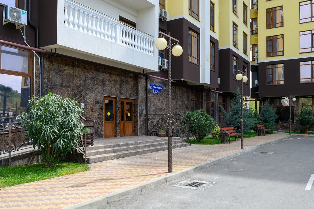 Студия с террасой и видом на горы