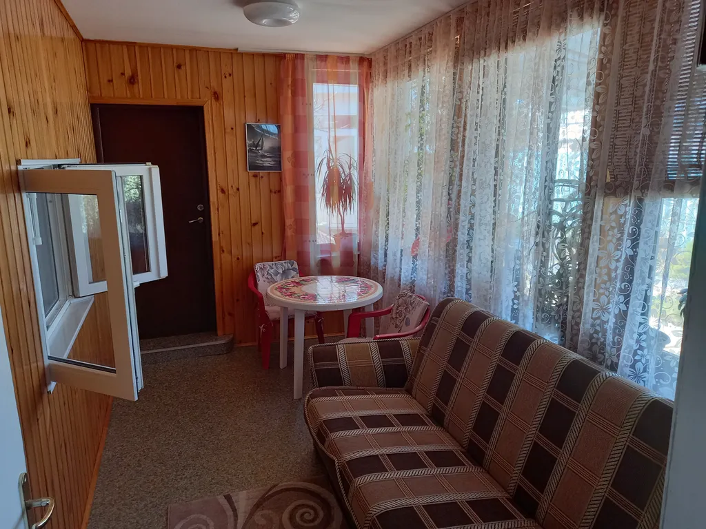 Коттедж Первый этаж дома у моря — Севастополь