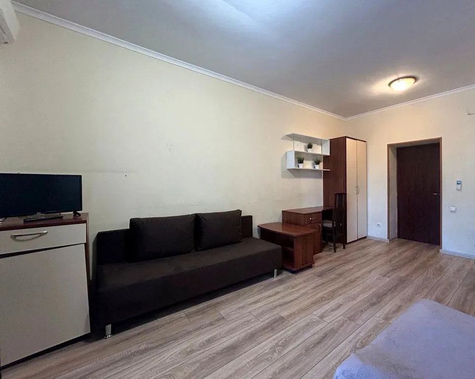 211 Alliance Apartments на Летней, 50