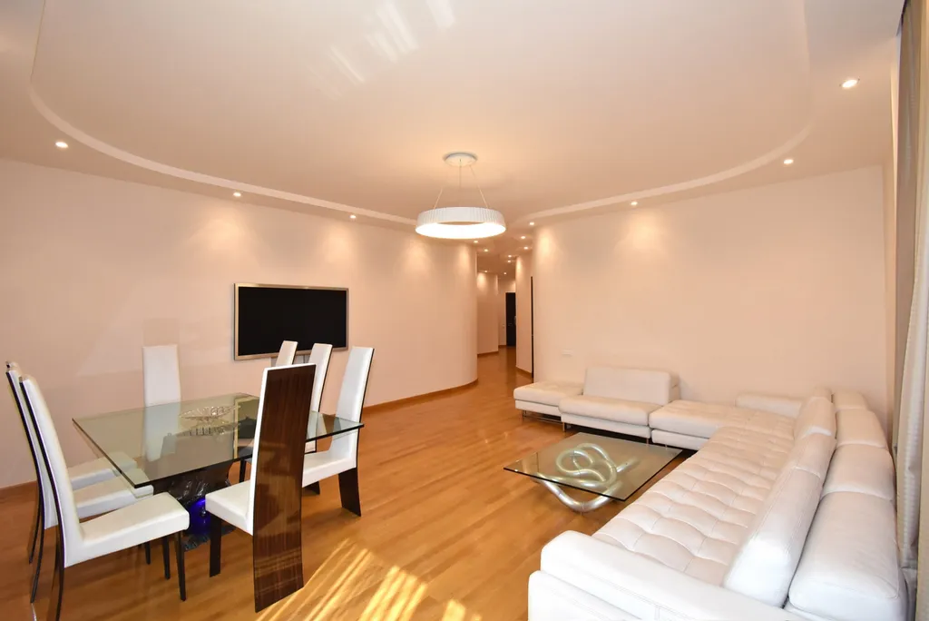 Красивая трёхкомнатная квартира в центре города