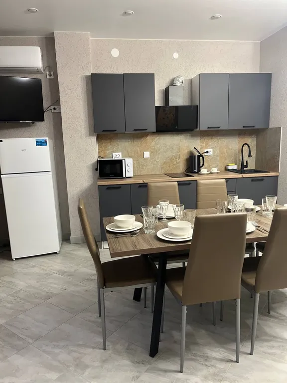 Квартира 3-комнатные апартаменты с кухней на море — аренда посуточно в Лермонтово